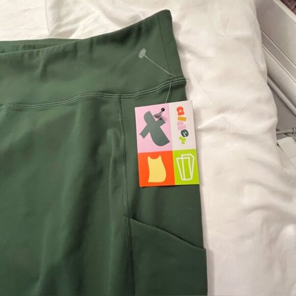 NWT Alder Apparel Performance Bike Shorts Green 6X (32/34) - Picture 3 of 8